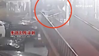 獨家／4人遭追車急衝派出所：保護我