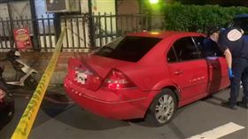 新北,中和,安平路,拒檢,衝撞,開槍（圖／翻攝畫面）