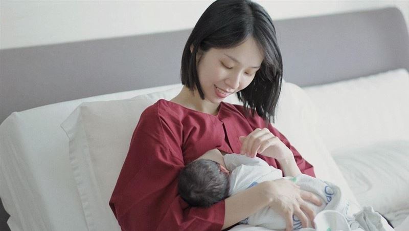 獨／女神生二寶！超強基因正面照曝光