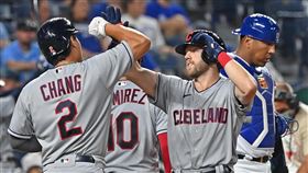 張育成為球隊跑回分數。（圖／路透社／達志影像）