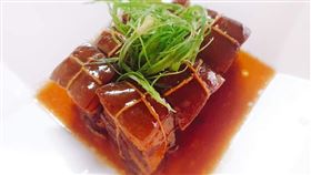 滷東坡肉為什麼都要「綁繩子」？真用意曝光：Q彈不膩口（圖／翻攝自家常菜）