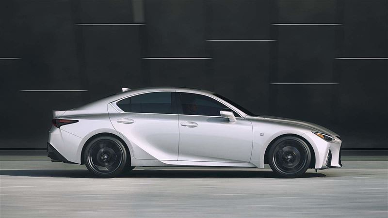 歐系車全輸　台灣豪華品牌冠軍出爐