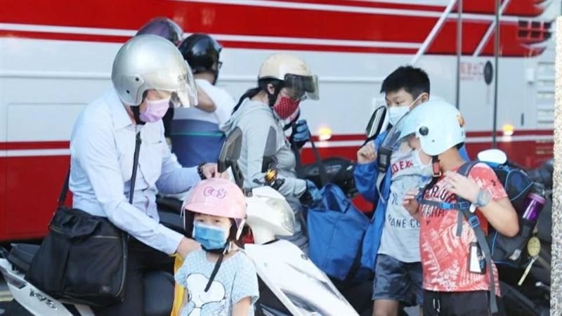孩開學後分離焦慮　心理師傳授撇步