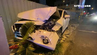 現役軍人疑馬路競速　轉彎失敗撞2車