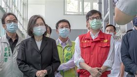 蔡英文、陳其邁視察鳳山水資源中心（總統府提供）