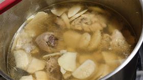 竹筍,竹筍湯,苦味,甘甜。(圖/翻攝自廚藝公社臉書)