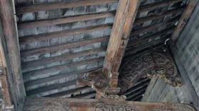 ▲藏在房樑上的《南嶽舊稿》。（圖／翻攝自百度百科）