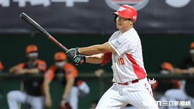 ▲味全龍一壘手黃柏豪。（圖／記者劉彥池攝影）