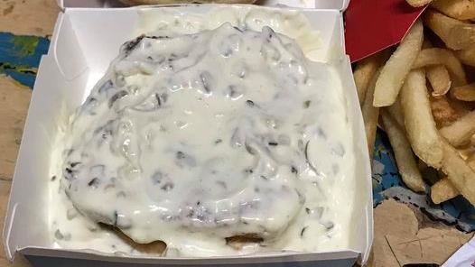 麥香魚加醬多一點點！他回家一開噴爆
