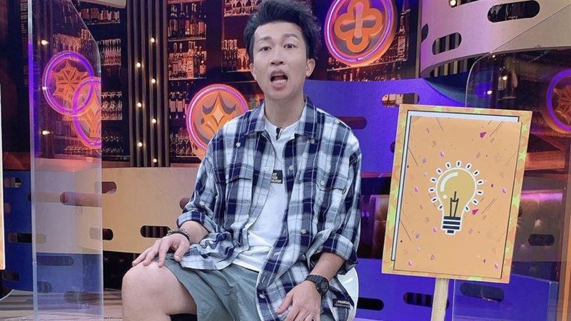 獨／表演失控胸口燒焦　男星硬撐訴苦