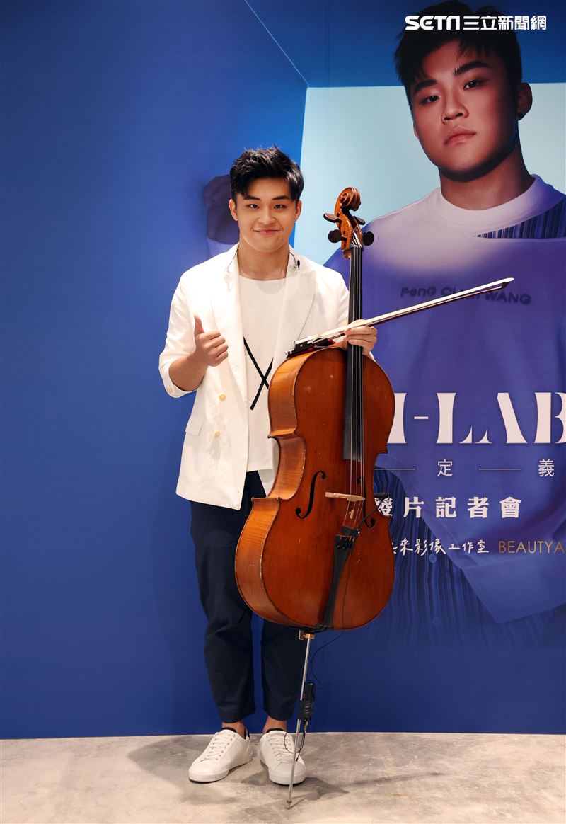 劉昊首張創作專輯「自定義」發片記者會。（圖/記者邱榮吉攝影）