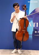 劉昊首張創作專輯「自定義「」發片記者會。（圖/記者邱榮吉攝影）