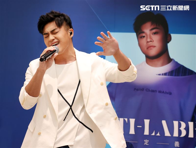 劉昊首張創作專輯「自定義」發片記者會。（圖/記者邱榮吉攝影）