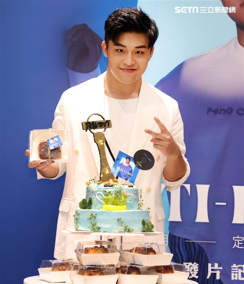 劉昊首張創作專輯「自定義「」發片記者會。（圖/記者邱榮吉攝影）