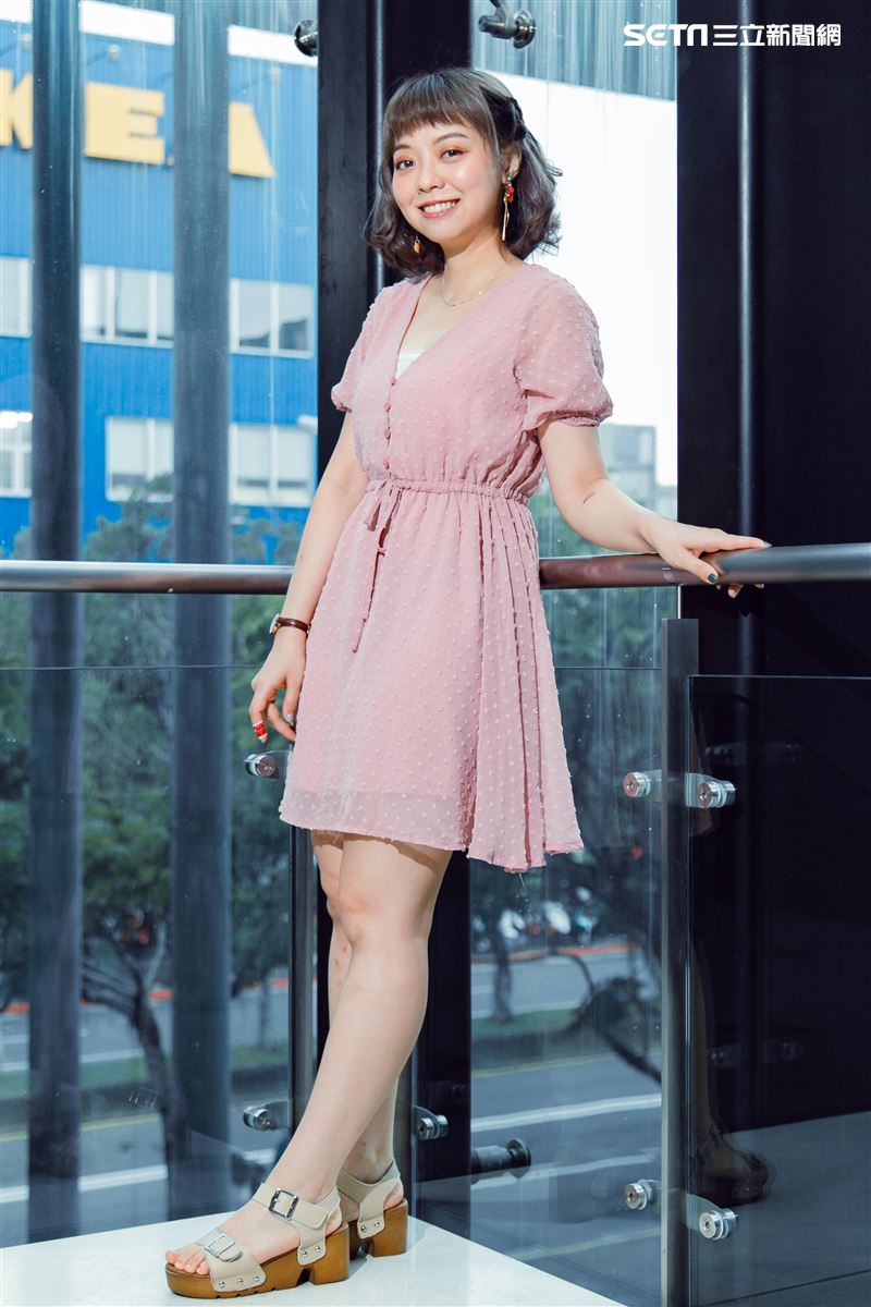 龍龍三立新聞網專訪。（圖／記者楊澍攝影）