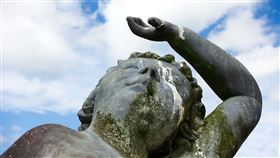 鳥屎,以敬,破財,漏財,小人