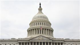 美國國會下週連辦兩場聽證會 究責阿富汗撤軍美國國會眾、參兩院外委會下週將相繼召開聽證會，檢視阿富汗撤軍程序。美國國務卿布林肯兩場聽證會都列席作證，預料將面對兩黨議員尖銳拷問。圖為美國國會大廈外觀。中央社記者徐薇婷華盛頓攝 110年9月8日