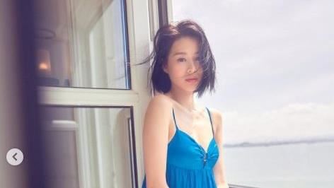 港姐激曬雪乳　網怒：41歲合理嗎？