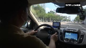 變換車道方向燈至少閃5下？警闢謠了