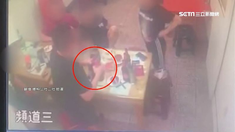 客把喝過的酒放回冰箱　員工怒揪惡行
