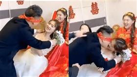 鬧婚,新娘,伴娘,強吻,探索,非禮,新郎,蒙眼