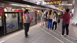 Delta入侵　醫籲升回三級再觀察