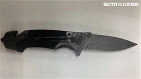 蔡女不滿手機遭搶，遂拿出折疊刀劃傷陳姓前男友。（圖／翻攝畫面）