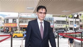 士林地院25日上午傳喚被告翁啟惠、張念慈到庭，進行審理程序。 圖／記者林敬旻攝