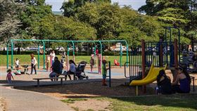 公園
https://www.flickr.com/photos/seattleparks/45583426142/in/photolist-2cs3Yuo-QuFEAf-KzZuCy-NShsD8-2eMGZDS-2eZBbBH-jjesTf-2dUAMQ9-25KLk3D-7pgRUU-FuNvdE-Ae84i7-24fQxuD-23ZQZWL-2beKqFa-23WtpBS-25qTEZo-