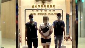 劉嫌等人組成虛擬貨幣挖礦集團，找來電工偷電節省成本。 （圖／翻攝畫面）