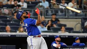 ▲小葛雷諾（Vladimir Guerrero Jr.）炸裂本季第42轟。（圖／路透社／達志影像）