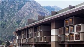 思托林山腳博物館酒店土耳其安塔基亞是古城安提阿所在。舉世最早主教座堂聖皮耶教堂座落的思托林山（圖左上方）腳出土舉世最大馬賽克，已興建博物館酒店（圖右下方）進行展示。中央社記者何宏儒安塔基亞攝  110年9月10日