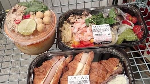 人夫買防颱物資！網罵爆：回家跪鍵盤