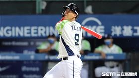 ▲富邦悍將一壘手林益全。環保球衣（圖／記者劉彥池攝影）