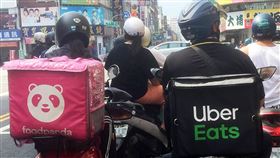 勞動部公布美食外送平台專案勞檢結果勞動部30日公布9家美食外送平台專案勞檢結果，其中有5家外送業者與外送員屬於僱傭關係，包含美食外送平台foodpanda及Uber Eats等。中央社記者董俊志攝　108年10月30日