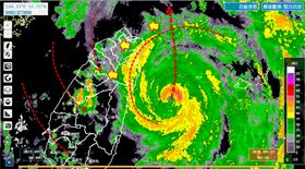 璨樹的主要螺旋雨帶將要打進宜蘭！（圖／翻攝自「天氣職人-吳聖宇」）