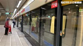 疫情人潮,捷運站,北捷,捷運,信義安和站,（圖／記者劉沛妘攝影）