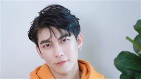 Mew/CL Creative ＆ Entertainment提供