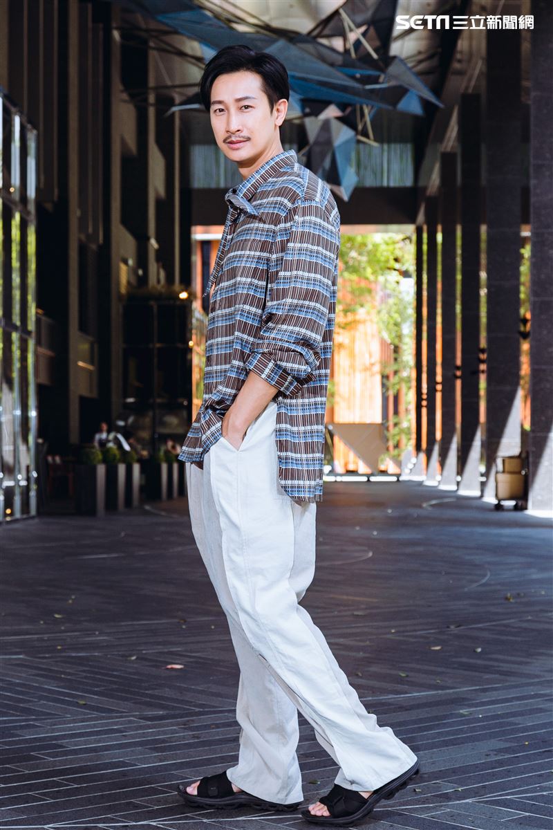 邱凱偉三立新聞網專訪。（圖／記者楊澍攝影）