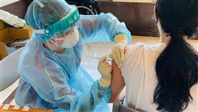 板橋某社區接種疫苗（圖／新北市政府提供）