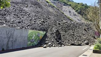 竹縣尖石鄉「土石下衝」　急撤5戶