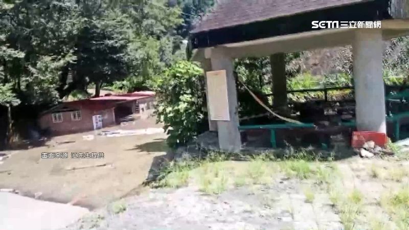 大走山成堰塞湖　溪水滿溢淹溫泉民宿