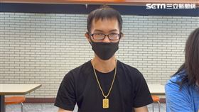 鄧佳華受訪時親曝離職原因，那就是被蝦子夾到有陰影。（圖／翻攝畫面）