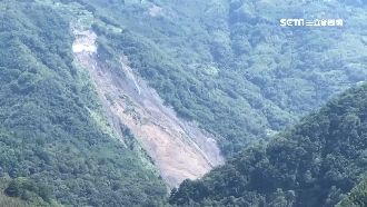 山壁狂瀉　隔壁民宿喊「快逃」救全校