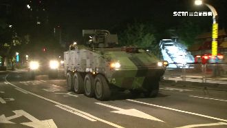 雲豹甲車市區馳騁！深夜演習超前部署