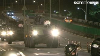 模擬共軍攻擊電信機房　甲車馳騁街頭