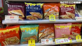 小七開賣巧克力熱壓吐司。（圖／記者馮珮汶攝）