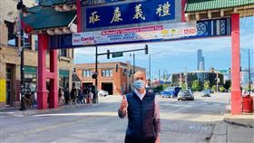 韓國瑜在台灣時間今（14）天14時在臉書發文打卡，寫下【訪風城華埠有感】（圖／翻攝自韓國瑜臉書）