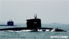 「漢光3２號演習」實兵演練登場，海軍包括紀德級軍艦、成功級軍艦、濟陽級軍艦、沱江艦、錦江級軍艦及光六飛彈快艇及磐石軍艦都進行艦隊防空作戰。（記者邱榮吉/攝影）