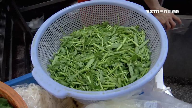 營養師提醒，銀髮族不建議只吃蔬菜，而是要補足蛋白質等各種營養素。（示意圖／資料照）